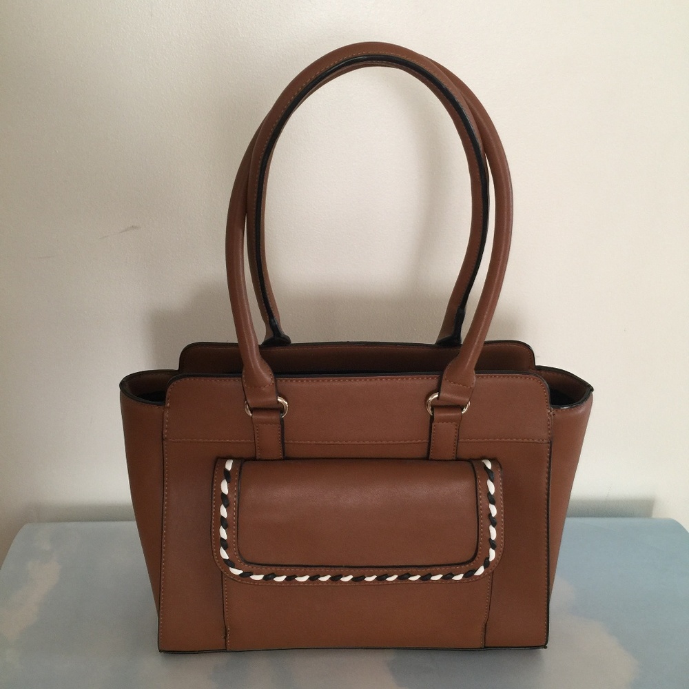 Kellie & katie Faux leather handbag/ Satchel